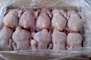 В Баку прикрыли нелегальный куриный цех 