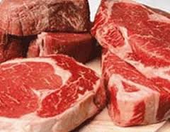 В Крым пытались провезти контрабандное мясо, спрятав его в сене 