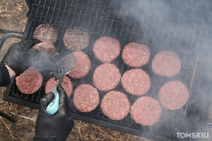 Роспотребнадзор проведет для томичей «горячую линию» по качеству мяса и рыбы