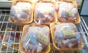 На прилавках красноярских магазинов станет больше куриного мяса