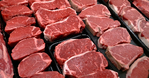 В январе-феврале 2020 года Россия сократила импорт красного мяса на 30%