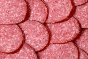 На 15 тысяч рублей оштрафовали Бурятмяспром на несоответствие колбас ГОСТу в Бурятии