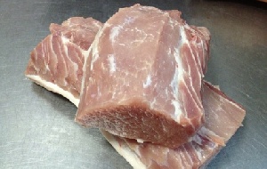 Азербайджанец пытался ввезти в Калининградскую область 600 кг свинины