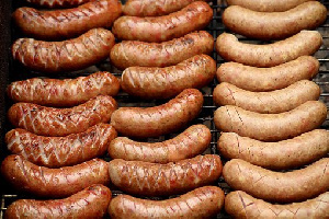 Зеленецкая птицефабрика отозвала партию колбасы из-за ошибки при клипсовании