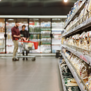 Оптимизация или сокращение: что происходит с ассортиментом продуктов питания на российском рынке
