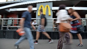 "Макдоналдс" отказался от иска к Пенсионному фонду России