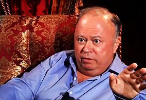 Андрей Караулов: в Сингапуре не поверили, что российскую колбасу можно есть Андрей Караулов: в Сингапуре не поверили, что российскую колбасу можно есть