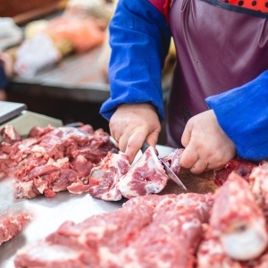 Минсельхоз Белоруссии поднял минимальную цену на экспорт мяса в РФ