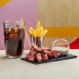 Снек-стейк в новой сети быстрого питания «100»: ресторанное блюдо из премиального мяса по доступной цене