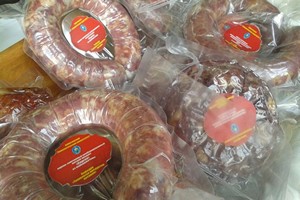 Казахстанская колбаса из верблюжьего мяса может появиться в продаже в 2016 году