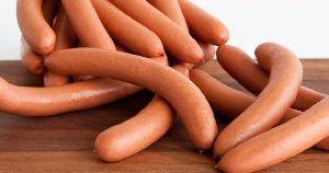 В говяжьих сосисках Югроспрома обнаружены свинина и курятина