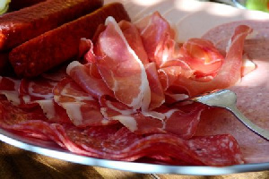 Массовое отравление персонала произошло на Глобинском мясокомбинате Массовое отравление персонала произошло на Глобинском мясокомбинате