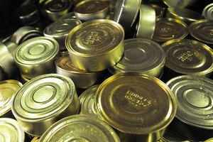 Правительство Эстонии закупит консервов почти на два миллиона евро Правительство Эстонии закупит консервов почти на два миллиона евро