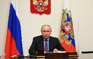 "Чтобы не вышло, как в Советском Союзе". Путин потребовал остановить рост цен на продукты