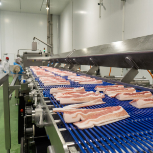 «Агропромкомплектация» нарастила долю экспорта свинины в страны дальнего зарубежья