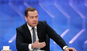 Медведев призвал не допустить необоснованного роста цен на продукты