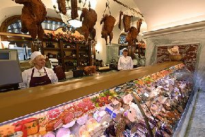 Россиян захотели лишить льготного НДС на продукты с заменителями молочного жира
