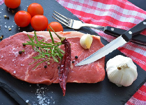 Импорт мяса в Россию в январе - июне упал на 12,7% Импорт мяса в Россию в январе - июне упал на 12,7%