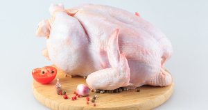 Цена куриного мяса на российском рынке с начала года выросла на 0,7%