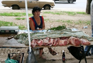 Чаще всего в Ялте нелегально торгуют мясом, колбасными изделиями и салом