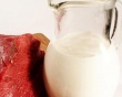 Белоруссия может запретить импорт молока и говядины из Украины