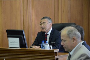  Алексей Орлов на сессии Народного Хурала рассказал, почему «поезд» мясного животноводства Калмыкии пока «стоит на перроне» 