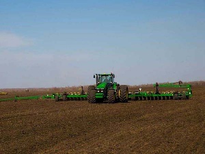 Депутаты Госдумы попросили дополнительно выделить 15 млрд рублей на весенне-полевые работы