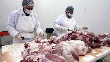 Франция обвиняет Германию в "зарплатном демпинге" в мясном секторе