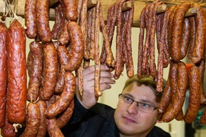На фоне роста производства мяса в Украине растет и производство колбасных изделий