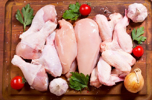 Эксперт объяснил, что может остановить рост цен на курятину