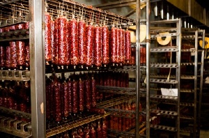 Первое мясоперерабатывающее предприятие открыли в Южном Дагестане