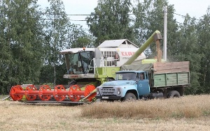 Правительство РФ выделит почти 9 млрд рублей на поддержку фермеров