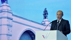 Путин: товары российского производства вдвое дороже зарубежных аналогов