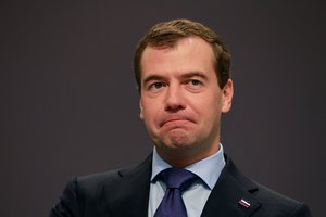 Медведев: рост сельского хозяйства в 2015 году составит 2,5-3%
