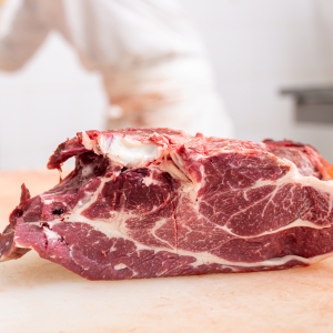 Казахстан: Число переработчиков мяса сократилось вдвое в СКО