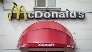 McDonald's из-за закрытия ресторанов в РФ недосчитался 0,9% прибыли