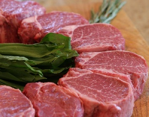 Минсельхоз: Импорт мяса в Россию в 1-м полугодии 2014 года упал на 37%
