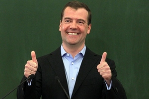 Медведев: отказ от санкций - взаимовыгодное дело