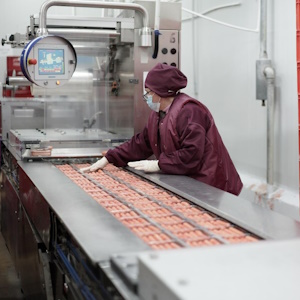 Уфимский мясокомбинат ГК «Продо» ожидает роста в 2025г выручки на 5%