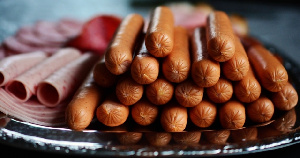 Как сохранить равновесие на падающем рынке колбасных изделий?