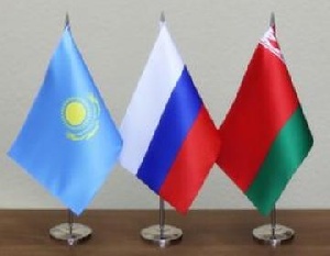 ЕЭК просит Россельхознадзор не ограничивать транзит товаров из Белоруссии в Казахстана