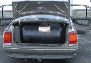 Житель Брестской области перевозил 100 кг мяса в газовом баллоне