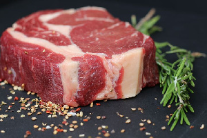 Цены на мясо в Ленобласти продолжают расти 