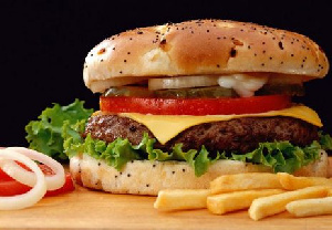 Utair возвращает "Бортбургер" в постоянное меню торговли на борту