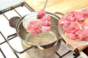 Главный ветврач Белгородской области объяснил, почему современное мясо отличается по вкусу