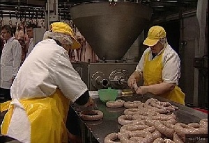 Областные власти помогут нерехтскому мясокомбинату найти поставщиков на местном рынке