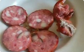 Тюменцы обнаружили в колбасе «Краковская» останки крысы