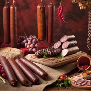 Цены на колбасу и сосиски в Алтайском крае продолжают бить рекорды