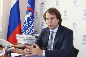 Сенатор Сергей Лисовский поддержал запрет на ввоз в Россию мяса и сыра частными лицами Сенатор Сергей Лисовский поддержал запрет на ввоз в Россию мяса и сыра частными лицами
