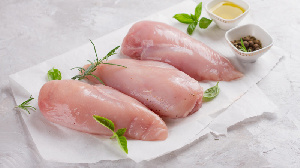 Производитель куриного мяса снизил цену на продукцию в Туркестанской области